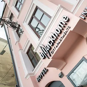 Blackhome Boutique I Contactless Check-in Autriche